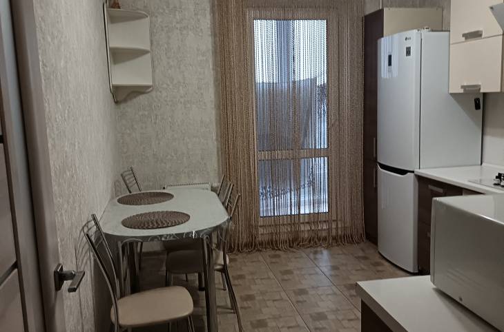 2-Комнатная квартира на сутки в  Пинске,  Полесская ул., 72    изображение 2 - kvartirka.by