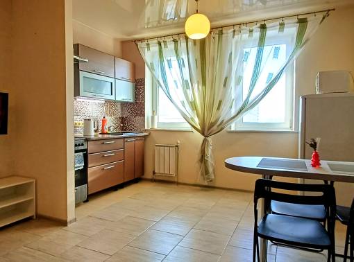 2-х комн. квартира-студия возле метро  Грушевка на сутки, недели, месяцы - kvartirka.by