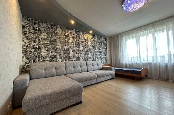 2-Комнатная квартира на сутки в  Полоцке,  Тургенева ул., 1А    изображение 1 - kvartirka.by