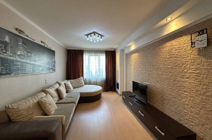 2-Комнатная квартира на сутки в  Пинске,  Центральная ул., 9    изображение 2 - kvartirka.by