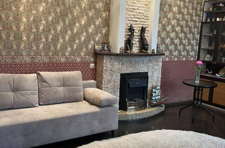 2-Комнатная квартира на сутки в  Лиде,  Крупской ул., 4    изображение 1 - kvartirka.by