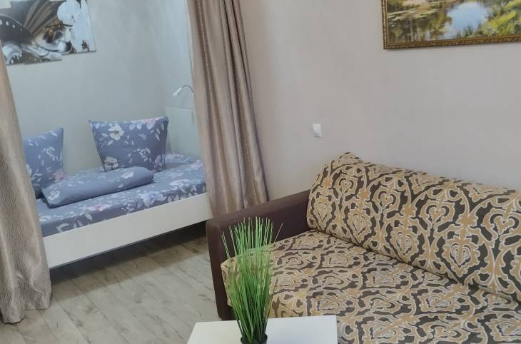 1-Комнатная квартира на сутки в  Барановичах,  Коммунистическая ул., 5    изображение 1 - kvartirka.by