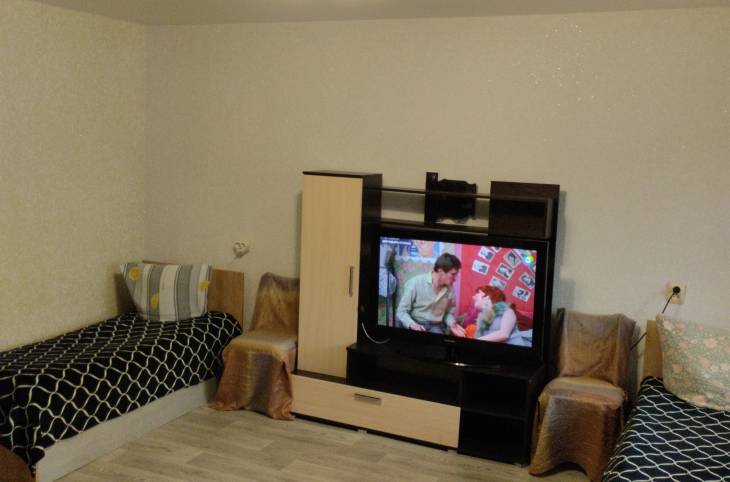 1-Комнатная квартира на сутки в  Барановичах,  Фабричная ул., 24б    изображение 1 - kvartirka.by