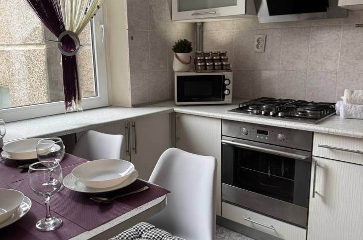 3-Комнатная квартира на сутки в  Лиде,  Тухачевского ул., 97    изображение 2 - kvartirka.by