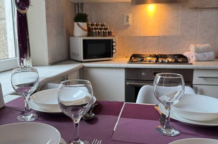 3-Комнатная квартира на сутки в  Лиде,  Тухачевского ул., 97    изображение 1 - kvartirka.by