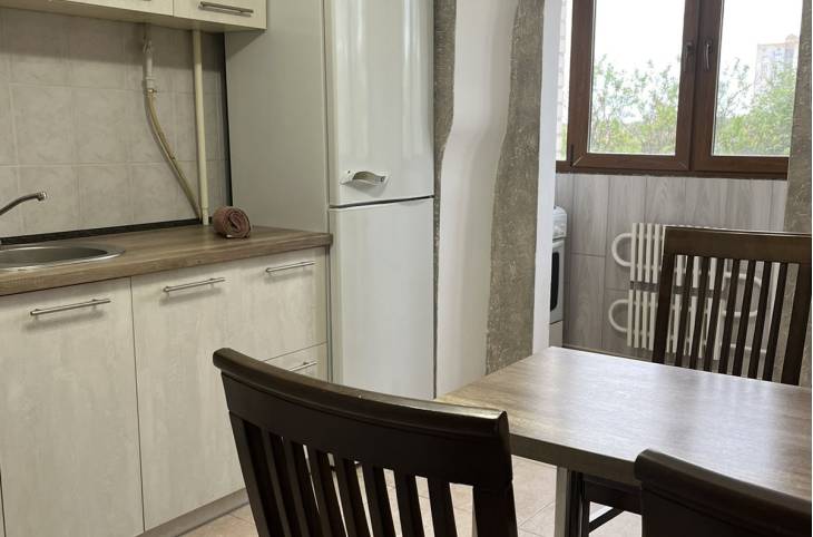 3-Комнатная квартира на сутки в  Пинске,  Телефонная ул., 8    изображение 1 - kvartirka.by