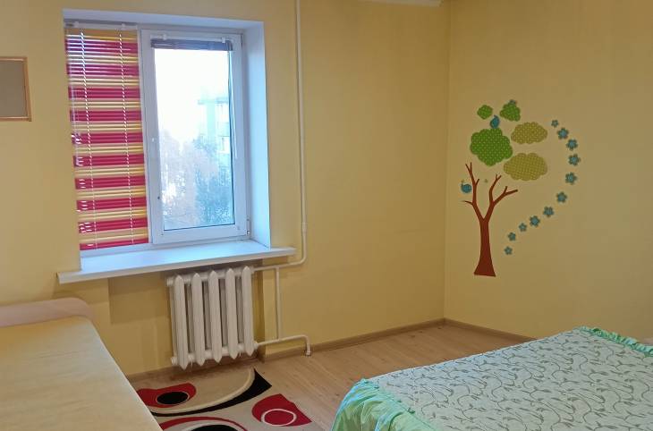 3-Комнатная квартира на сутки в  Мозыре,  1-й Коллективный пер., 20    изображение 1 - kvartirka.by