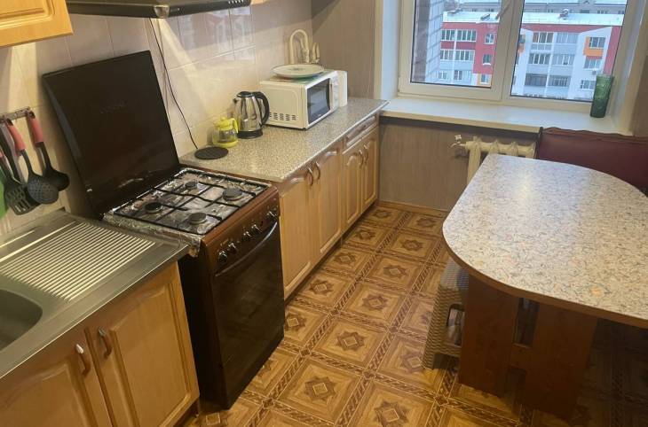 3-Комнатная квартира на сутки в  Мозыре,  Интернациональная ул., 67    изображение 1 - kvartirka.by