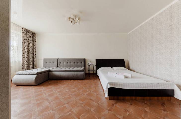 4-Комнатная квартира на сутки в  Жлобине,  17-й микрорайон, 1    изображение 1 - kvartirka.by