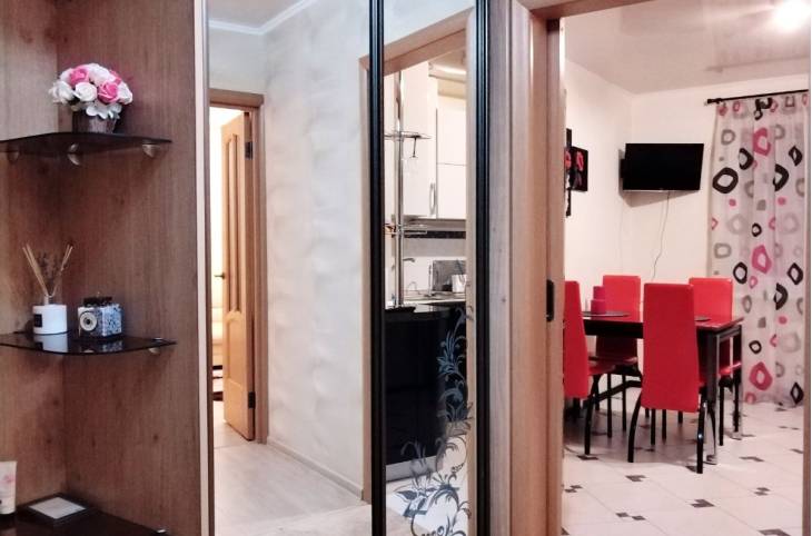 3-Комнатная квартира на сутки в  Лиде,  Гастелло ул., 50    изображение 1 - kvartirka.by