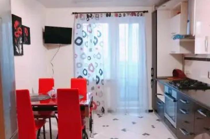 3-Комнатная квартира на сутки в  Лиде,  Кооперативная ул., 50    изображение 2 - kvartirka.by