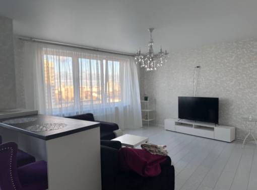 Уютная светлая 2- комнатная квартира в Минск Мир  - kvartirka.by