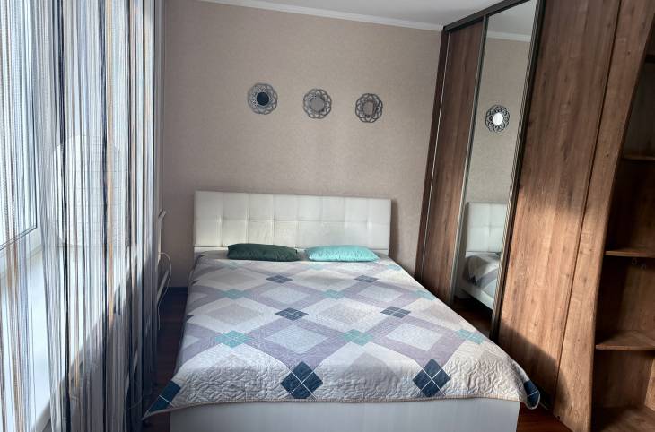 1-Комнатная квартира на сутки в  Барановичах,  Комсомольская ул., 21    изображение 1 - kvartirka.by