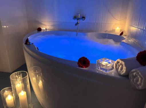 Шикарная квартира с джакузи и панорамным видом - kvartirka.by