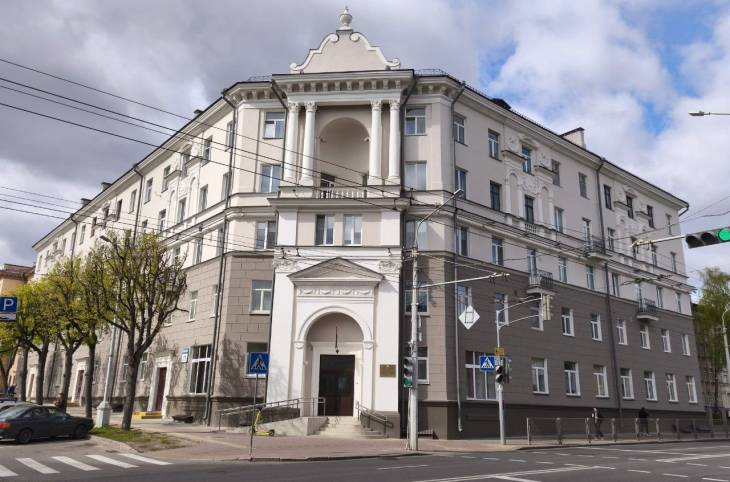 2-Комнатная квартира на сутки в  Минске,  Куйбышева ул., 17    изображение 1 - kvartirka.by