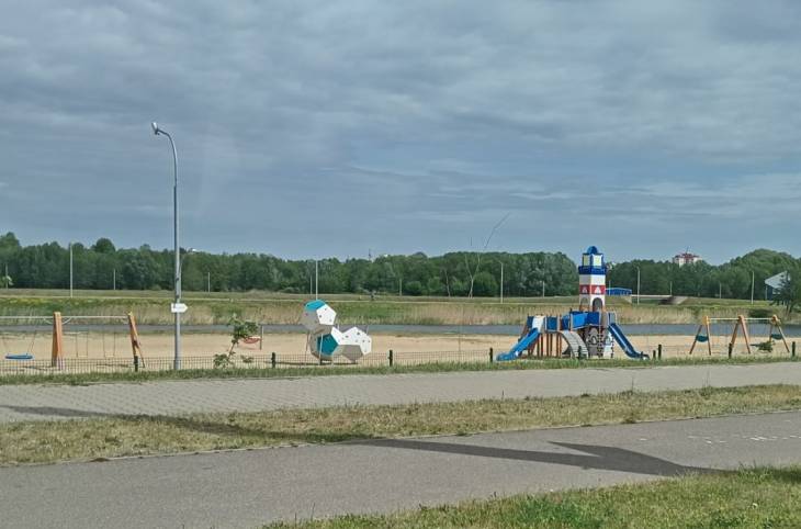 2-Комнатная квартира на сутки в  Бресте,  Октябрьской Революции ул., 43    изображение 23 - kvartirka.by