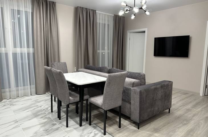 3-Комнатная квартира на сутки в  Минске,  Мира пр., 4    изображение 1 - kvartirka.by