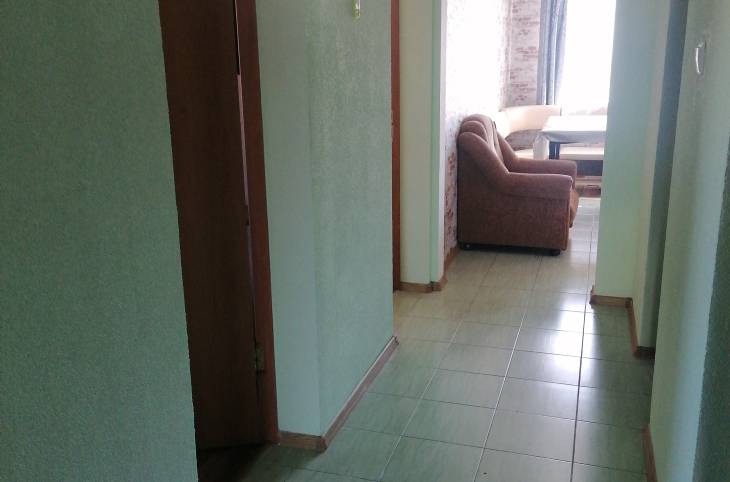 3-Комнатная квартира на сутки в  Барановичах,  Холостякова ул., 16    изображение 2 - kvartirka.by