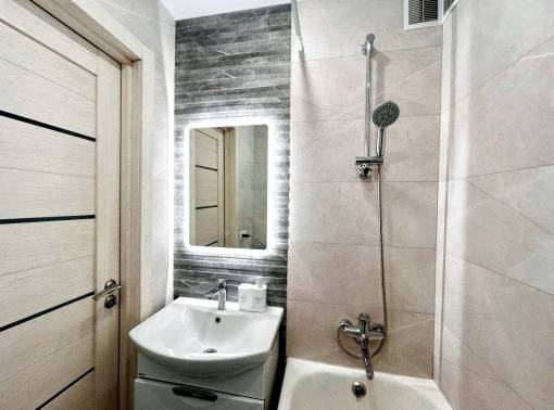 Исторический центр. Новый ремонт. Вокзал. Круглосуточное заселение. Нал. Безнал. Кондиционер - kvartirka.by