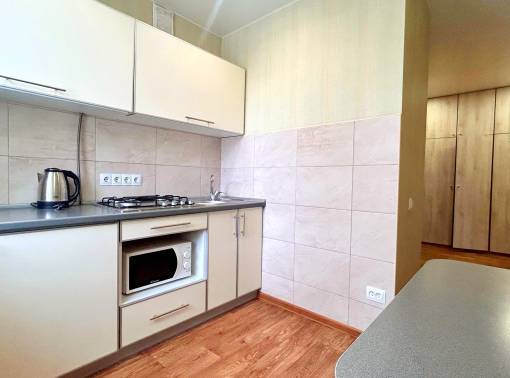 Первый дом от вокзала. 2 ЖК ТВ Смарт. Часы 50 р. - kvartirka.by