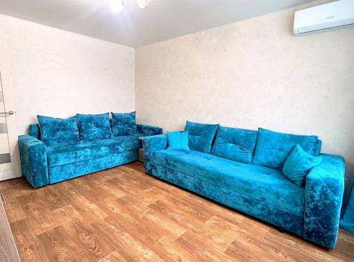 Первый дом от вокзала. 2 ЖК ТВ Смарт. Часы 50 р. - kvartirka.by