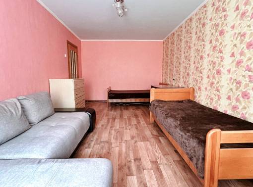 4 раздельных спальных места. Бюджетная  двушка. Аэродром - kvartirka.by