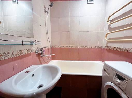 4 раздельных спальных места. Бюджетная  двушка. Аэродром - kvartirka.by