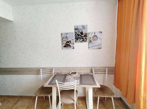 С видом из окон на центральный рынок. Кондиционер. - kvartirka.by