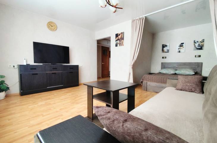 1-Комнатная квартира на сутки в  Гомеле,  Катунина ул., 24    изображение 1 - kvartirka.by