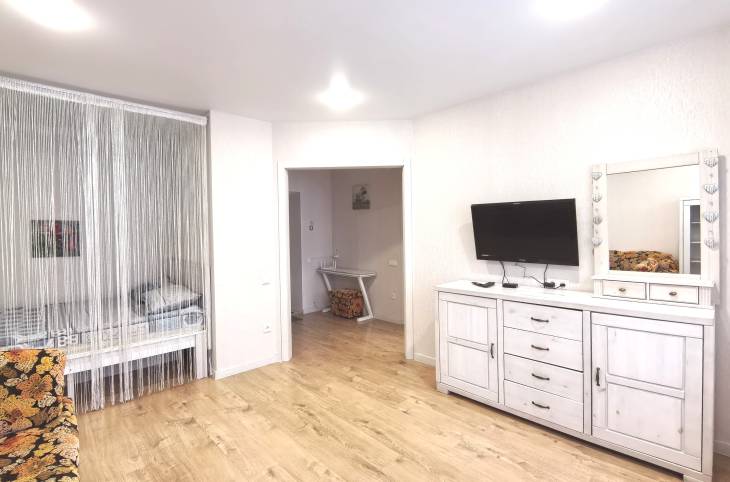 1-Комнатная квартира на сутки в  Гомеле,  Жукова ул., 34    изображение 1 - kvartirka.by