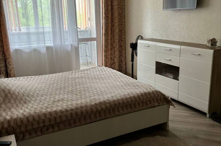 2-Комнатная квартира на сутки в  Новополоцке,  Купалы Янки ул., 11    изображение 1 - kvartirka.by