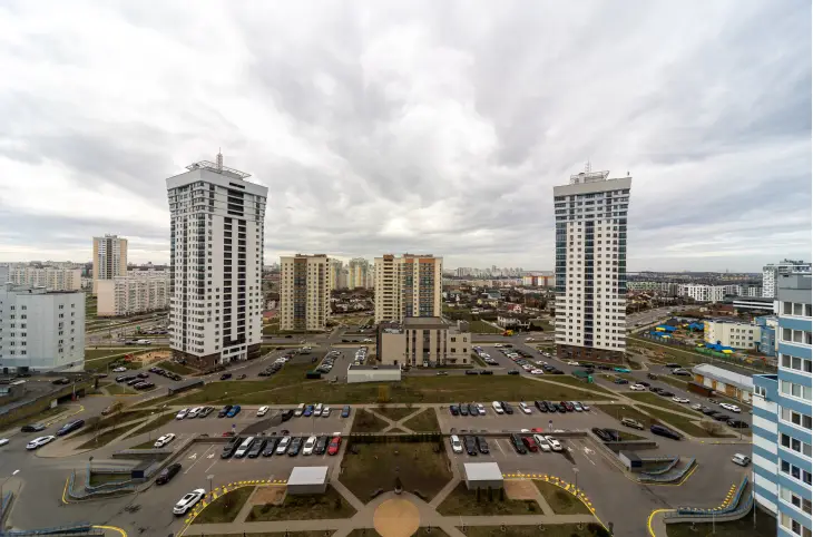 Фото 4: Квартира посуточно — 1-комнатная квартира на проспекте Победителей с панорамным видом