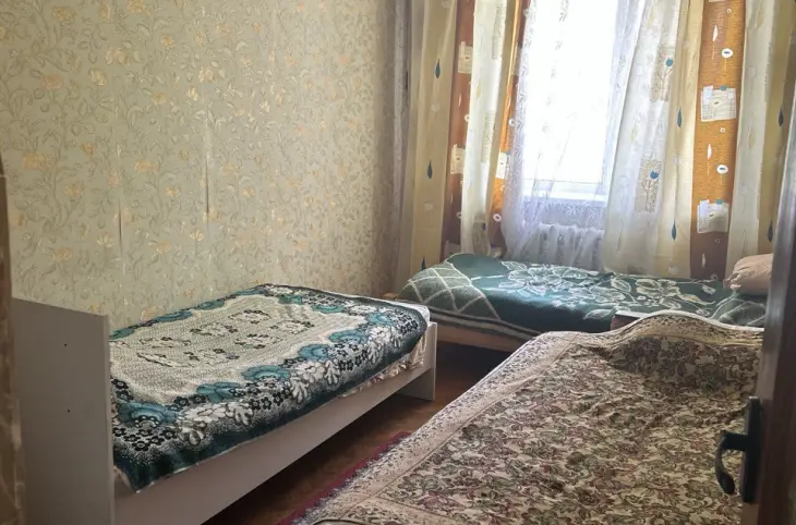 Фото 2: Квартира посуточно — Трехкомнатная квартира на улице Фоканова в Жлобине